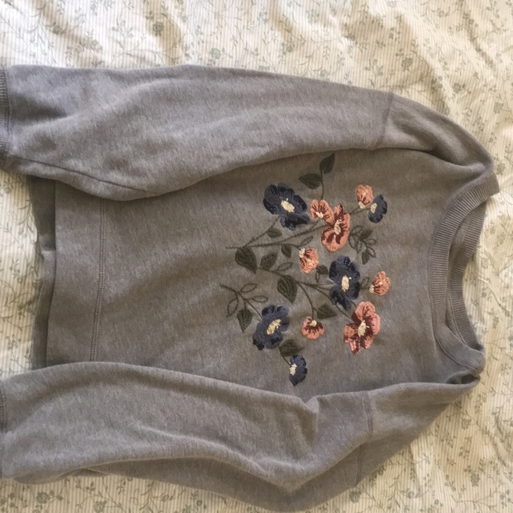 Abercrombie and Fitch Sweater!!